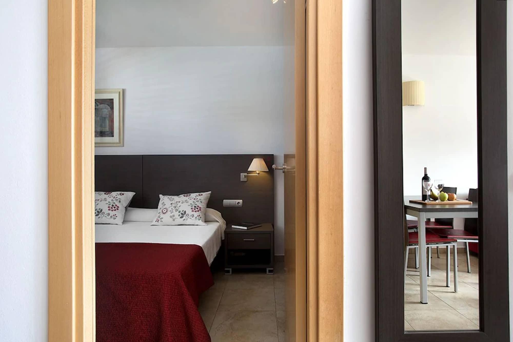 Aparthotel Bardon Castelldefels Dış mekan fotoğraf