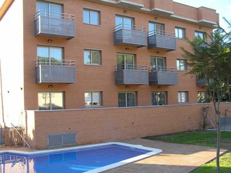 Aparthotel Bardon Castelldefels Dış mekan fotoğraf