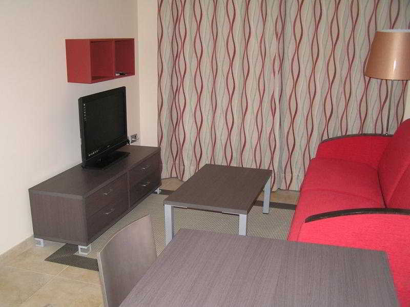 Aparthotel Bardon Castelldefels Dış mekan fotoğraf